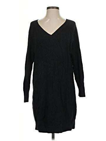 Old Navy Pullover Sweater (view 1)