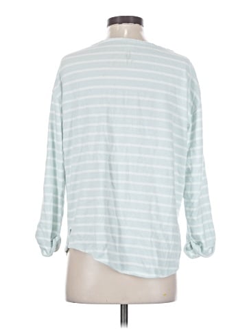 Old Navy Pullover Sweater (view 2)