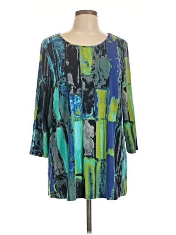 Liv 3/4 Sleeve T-Shirt (view 1)