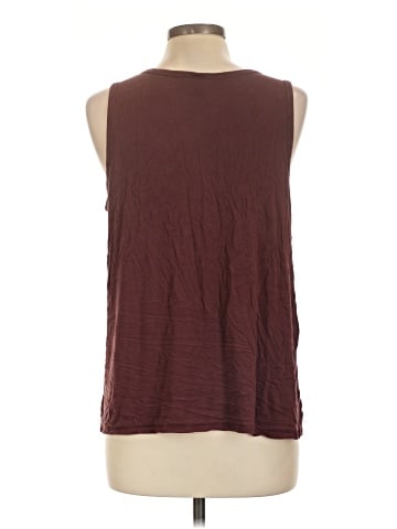 Old Navy Sleeveless T-Shirt (view 2)