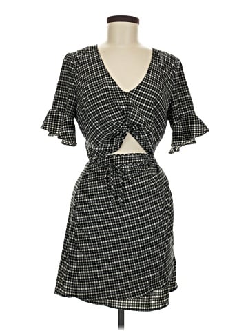 Honey Punch Casual Dress (view 1)