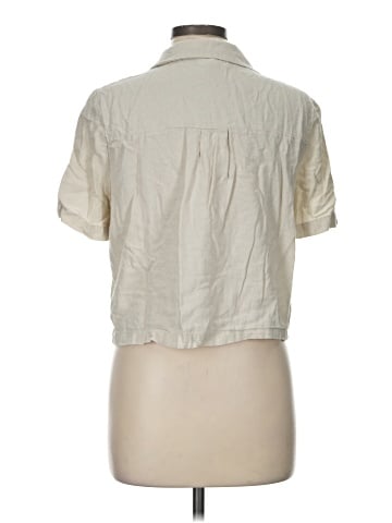 Charlotte Russe Short Sleeve Blouse (view 2)