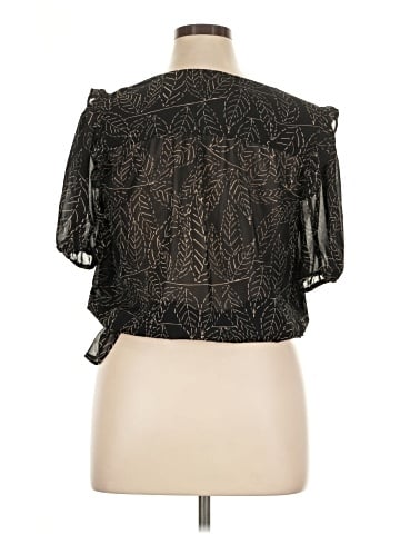 Pleione Short Sleeve Blouse (view 2)