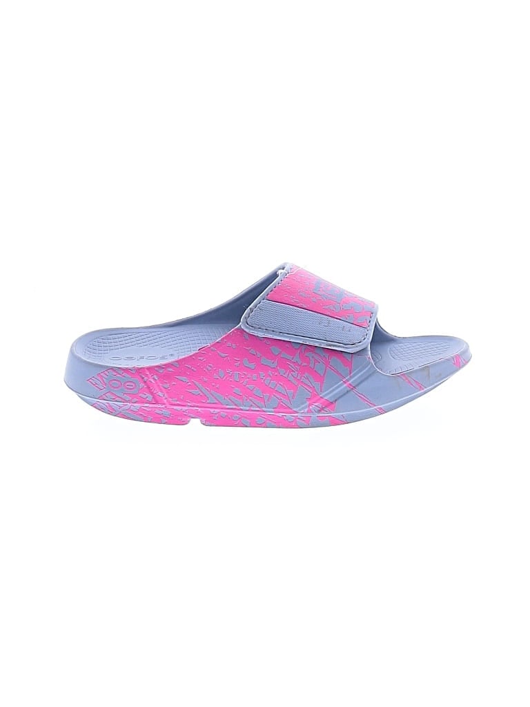 Pre-owned Oofos Sandals In Pink