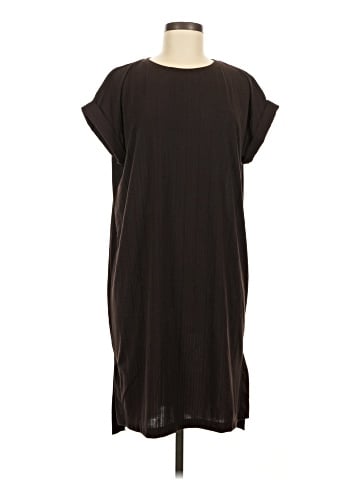 Lularoe Short Sleeve T-Shirt (view 1)