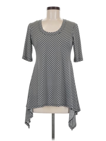 Karen Kane Short Sleeve Top (view 1)