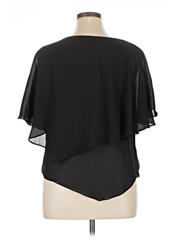 Draper's & Damon's Short Sleeve Blouse (view 2)