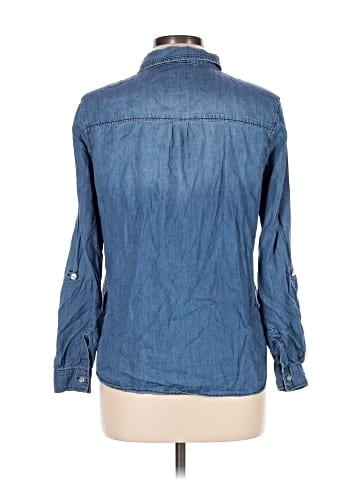 Charlotte Russe Long Sleeve Button-Down Shirt (view 2)