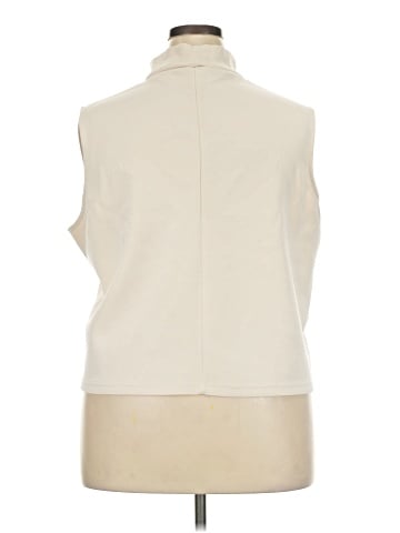 Coco + Carmen Sleeveless T-Shirt (view 2)