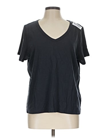 Old Navy Short Sleeve T-Shirt (view 1)