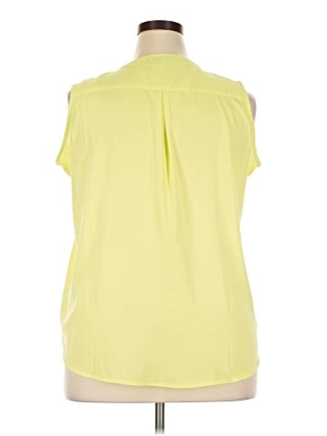 Jennifer & Grace Sleeveless T-Shirt (view 2)