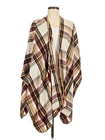 Woolrich Poncho (view 1)