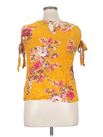 Bebop Short Sleeve Blouse (view 2)