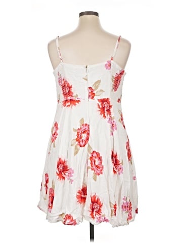 Old Navy Casual Dress (view 2)