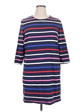 Old Navy Casual Dress (view 1)