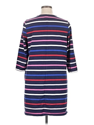 Old Navy Casual Dress (view 2)