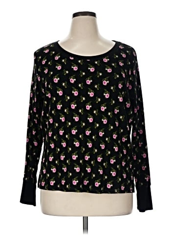 Victoria's Secret Long Sleeve T-Shirt (view 1)