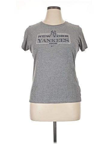 Nike Short Sleeve T-Shirt (view 1)