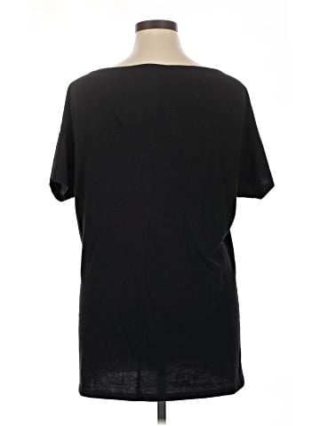 Victoria's Secret Short Sleeve T-Shirt (view 2)