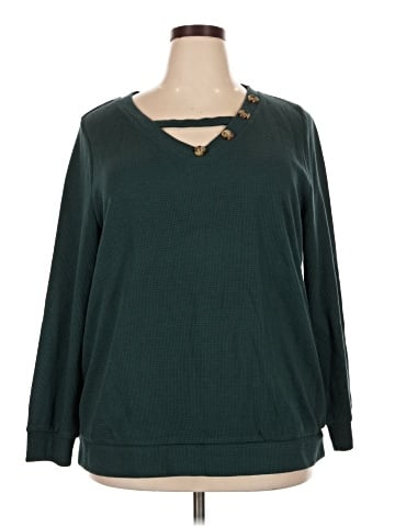 BLOOMCHIC Pullover Sweater (view 1)