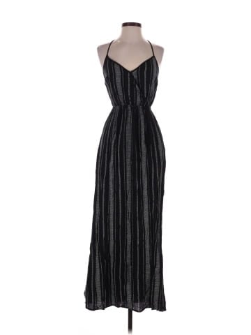 Xhilaration Casual Dress (view 1)