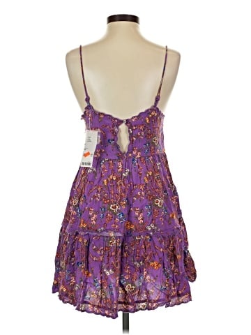 Urban Outfitters Casual Dress (view 2)