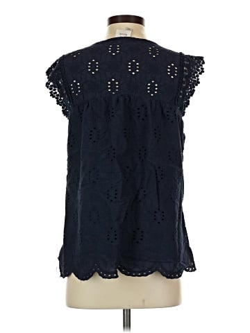 Knox Rose Sleeveless T-Shirt (view 2)