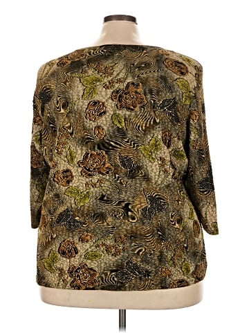 Maggie Barnes 3/4 Sleeve Blouse (view 2)