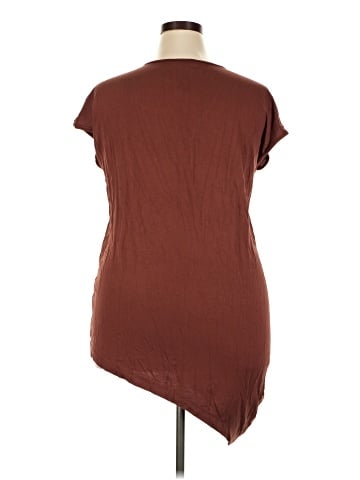 Universal Standard Short Sleeve Top (view 2)
