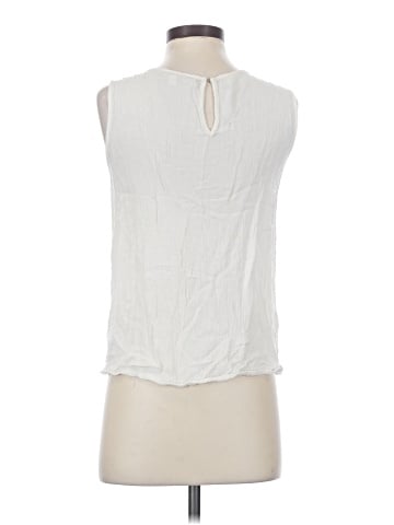 Max Studio Sleeveless T-Shirt (view 1)