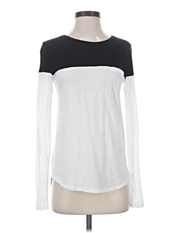 Vince. Long Sleeve T-Shirt (view 1)
