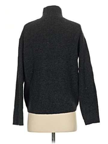 Uniqlo Turtleneck Sweater (view 2)