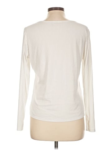 Bobbie Brooks Long Sleeve Top (view 2)