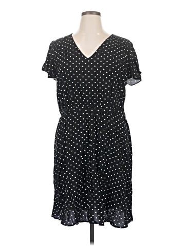 Old Navy Casual Dress (view 1)
