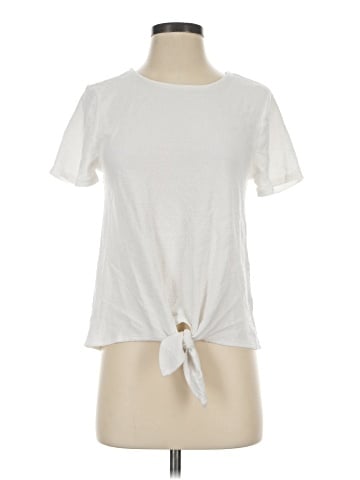 Casual Couture by Green Envelope Short Sleeve Top (view 1)