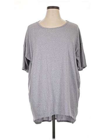 Lularoe 3/4 Sleeve T-Shirt (view 1)