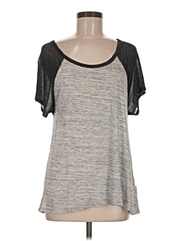 American Eagle Outfitters Short Sleeve T-Shirt (view 1)
