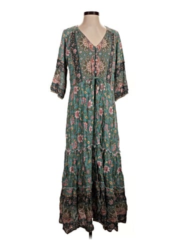 Walker & Wade Casual Dress (view 1)