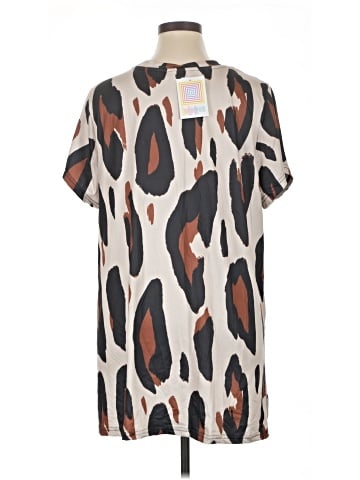 Lularoe Short Sleeve T-Shirt (view 2)