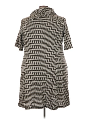 Signature by Robbie Bee Casual Dress (view 2)