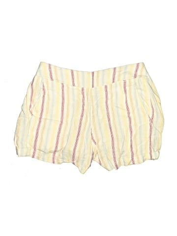 Gap Shorts (view 1)
