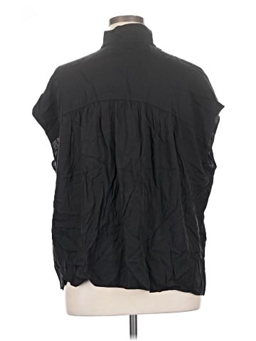 Vince. Sleeveless Silk Top (view 2)