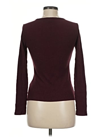 Old Navy Long Sleeve T-Shirt (view 2)