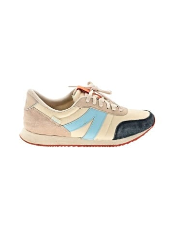 KIZIK Sneakers (view 1)