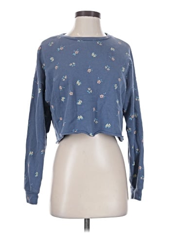 colsie Pullover Sweater (view 1)