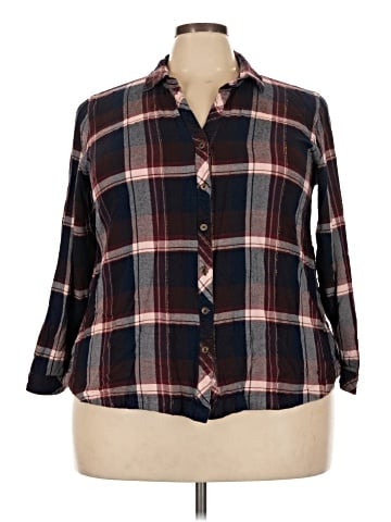 Maurices 3/4 Sleeve Button-Down Shirt (view 1)