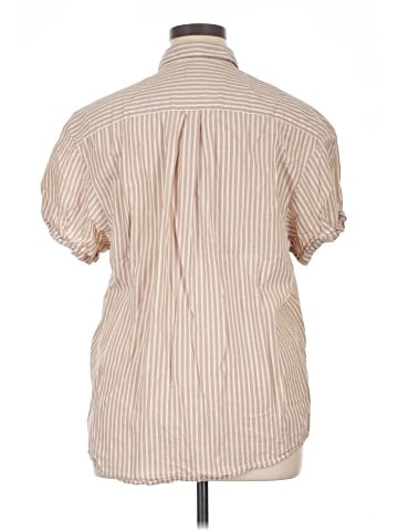 Gap Short Sleeve Button-Down Shirt (view 2)