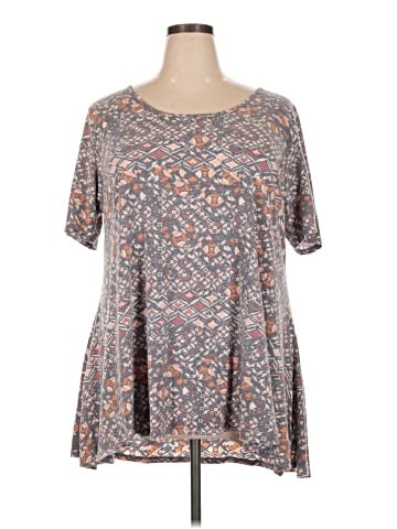 Lularoe Short Sleeve T-Shirt (view 1)