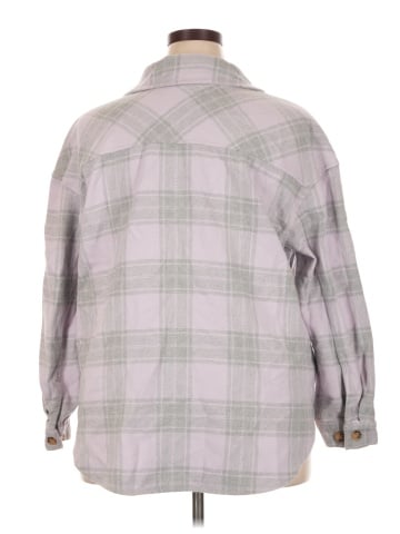Lane Bryant Long Sleeve Button-Down Shirt (view 2)
