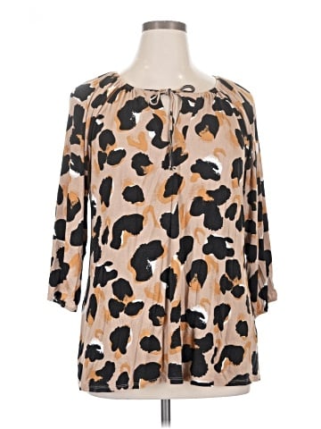 Lularoe 3/4 Sleeve T-Shirt (view 1)